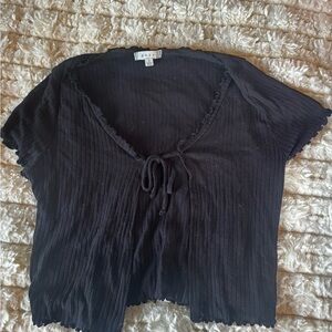 Gaze Black Ribbed Tie-Front Crop Top